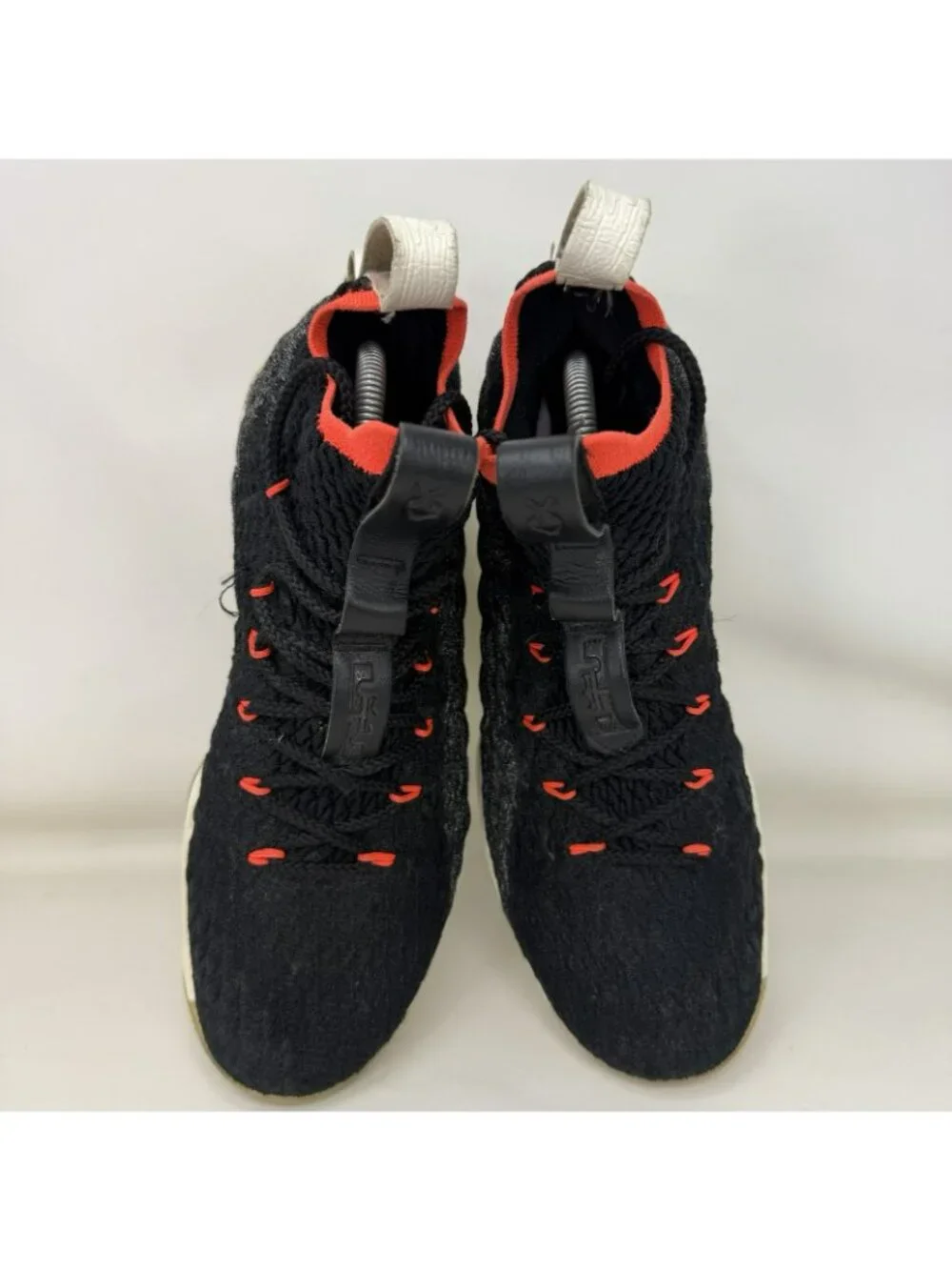 Nike lebron xv